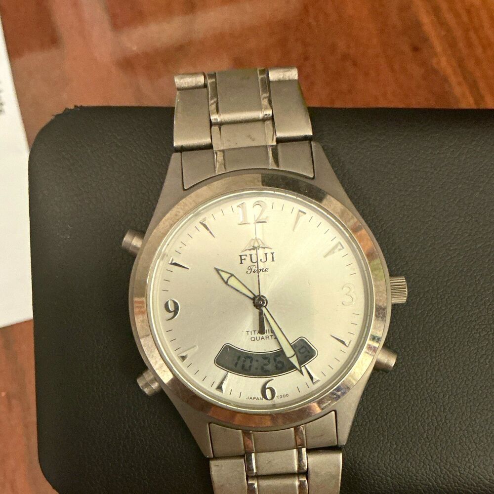 Fuji Fuji Time Quartz Analog/Digital LCD Silver Dial Titanium Case and Bracelet